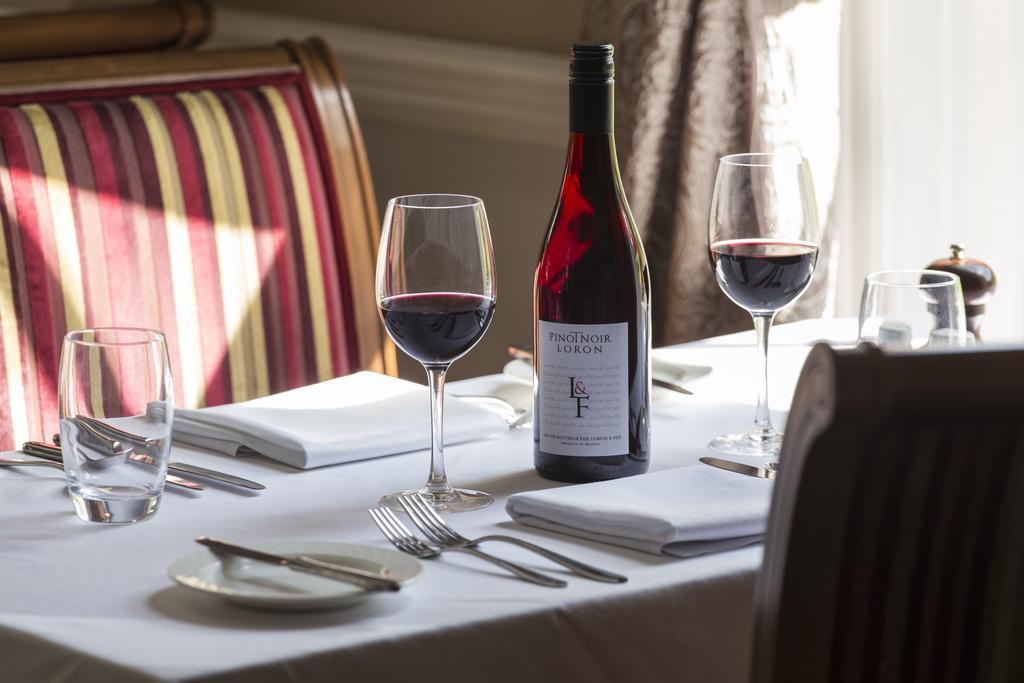 The Lake Country House Hotel & Spa Llangammarch Wells ภายนอก รูปภาพ