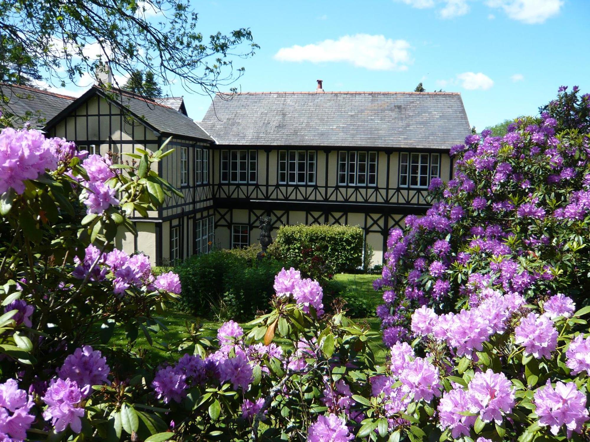 The Lake Country House Hotel & Spa Llangammarch Wells ภายนอก รูปภาพ