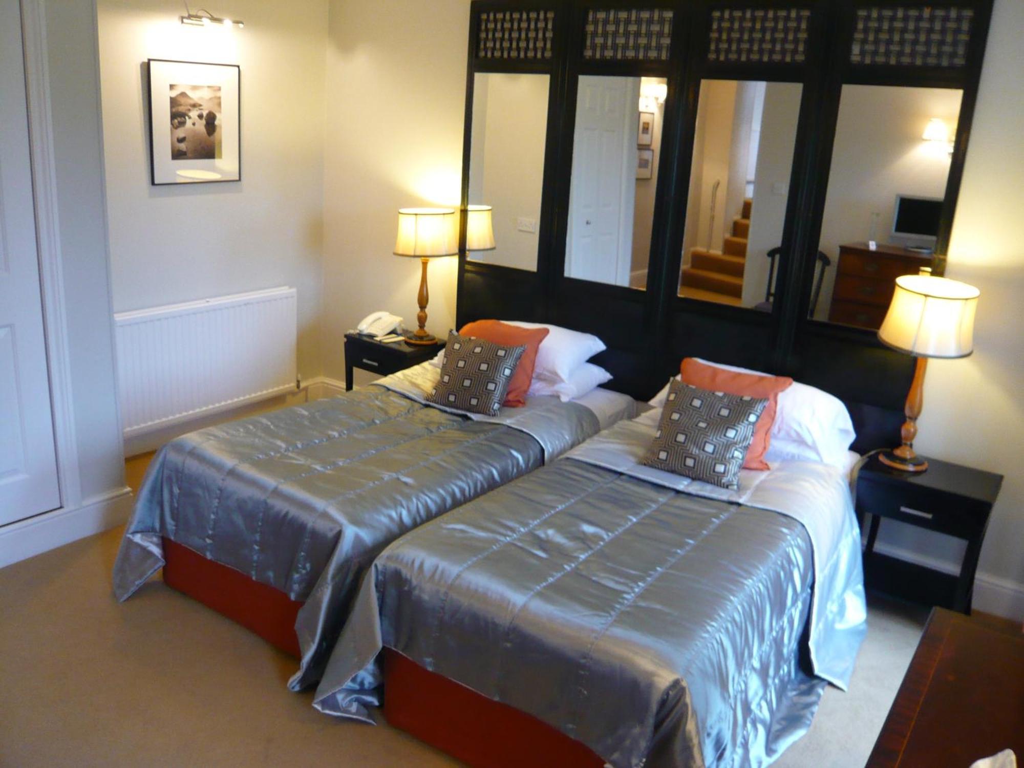 The Lake Country House Hotel & Spa Llangammarch Wells ภายนอก รูปภาพ