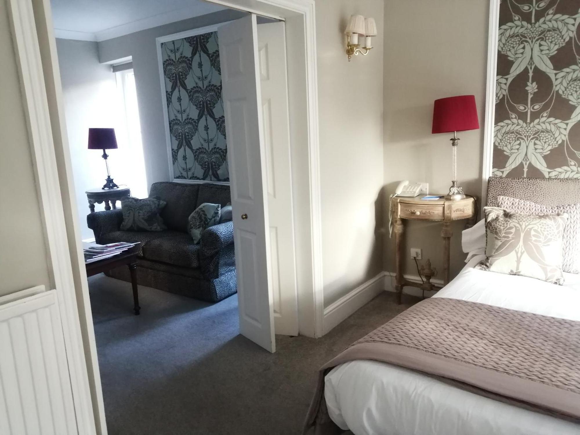 The Lake Country House Hotel & Spa Llangammarch Wells ภายนอก รูปภาพ