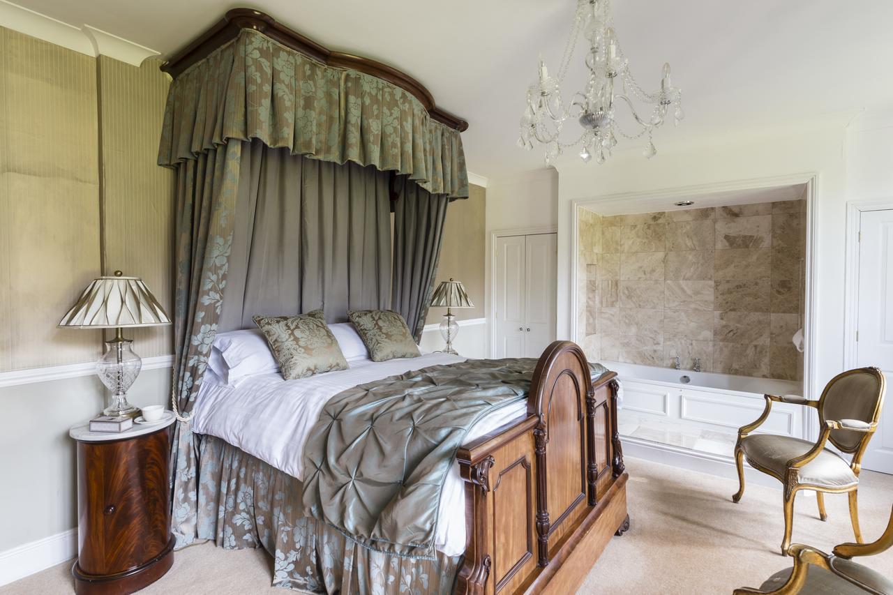 The Lake Country House Hotel & Spa Llangammarch Wells ภายนอก รูปภาพ