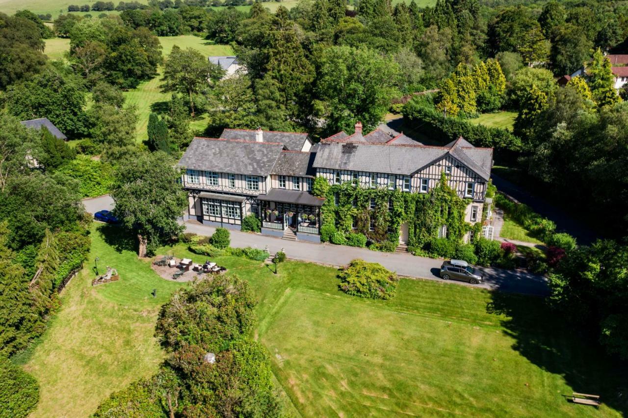 The Lake Country House Hotel & Spa Llangammarch Wells ภายนอก รูปภาพ